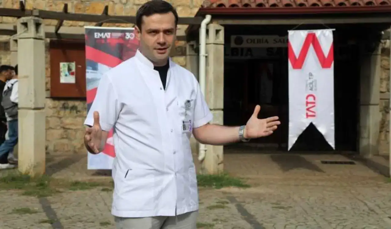 Akdeniz Üniversitesi’nde Öğrencilere 10 Dakikada Hayat Kurtaran Eğitim! 4